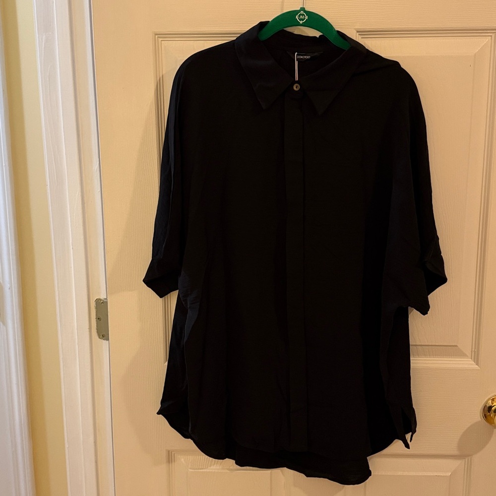 NWT Dokotoo Short sleeve Black Button-Up Collared Shirt Size Large